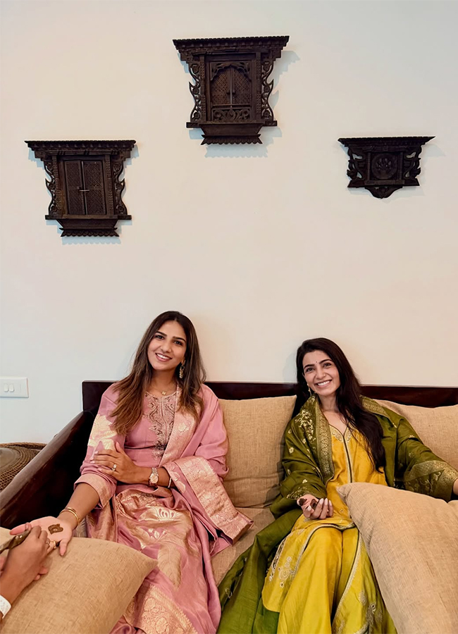 Inside Photos : Samantha And Raj Nidimoru Mehendi Pics Goes Viral7