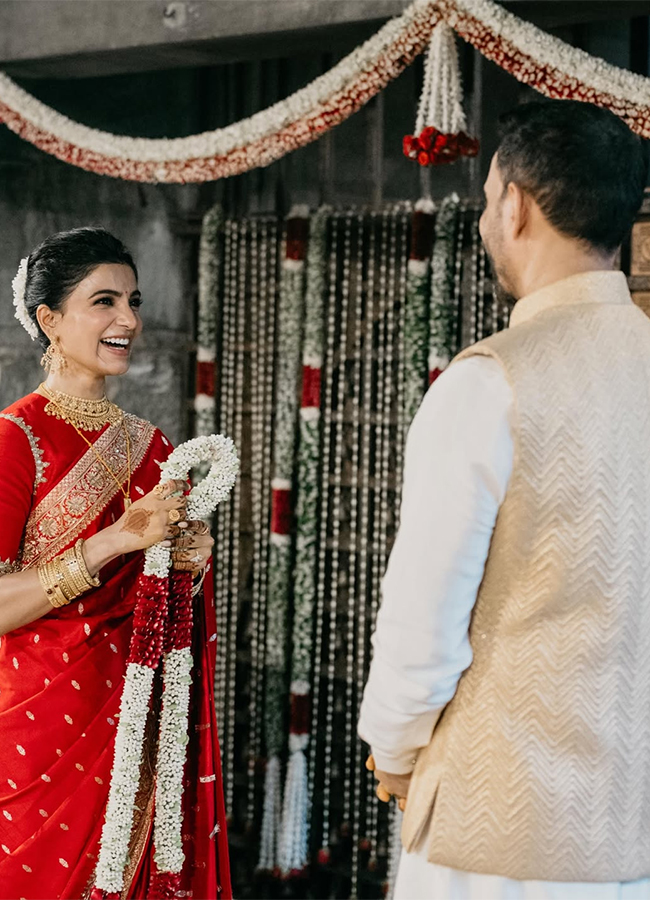 Inside Photos : Samantha And Raj Nidimoru Mehendi Pics Goes Viral8