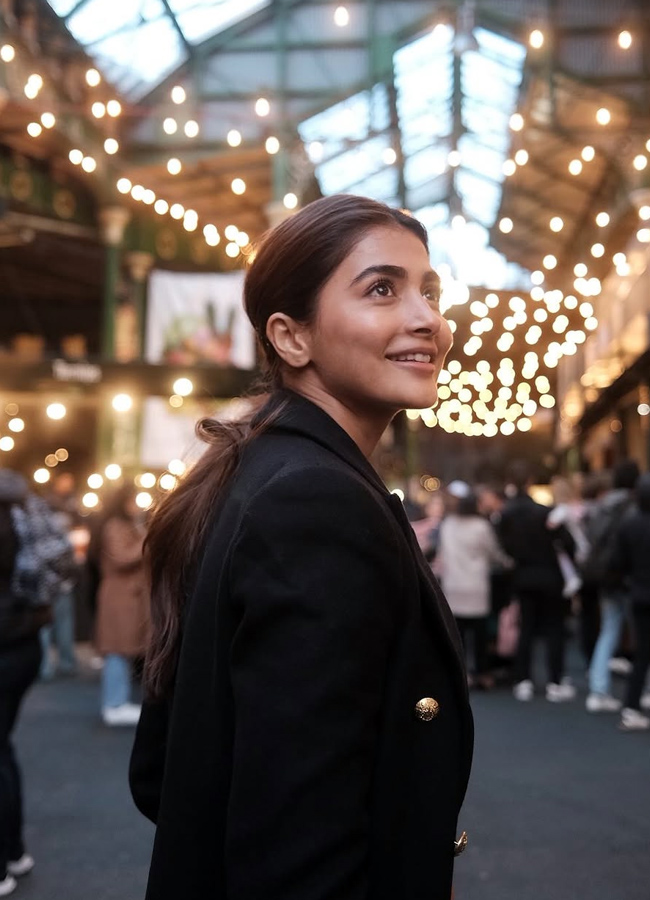 Pooja Hegde shares winter season photos16