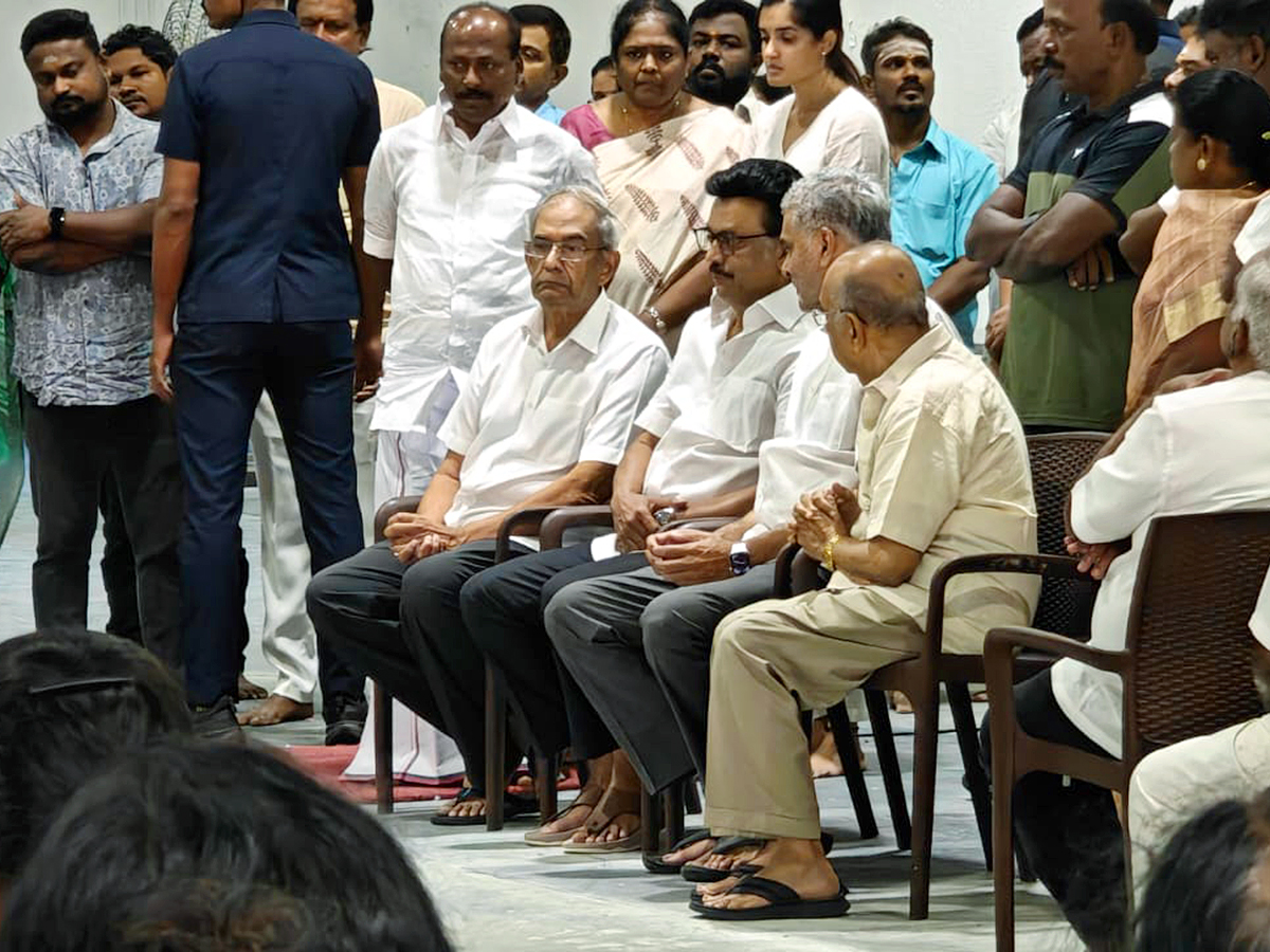 Rajinikanth And Suriya Vishal and more pay homage to AVM Saravanan4