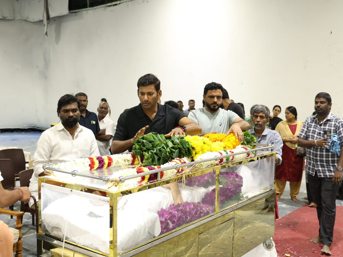 Rajinikanth And Suriya Vishal and more pay homage to AVM Saravanan6