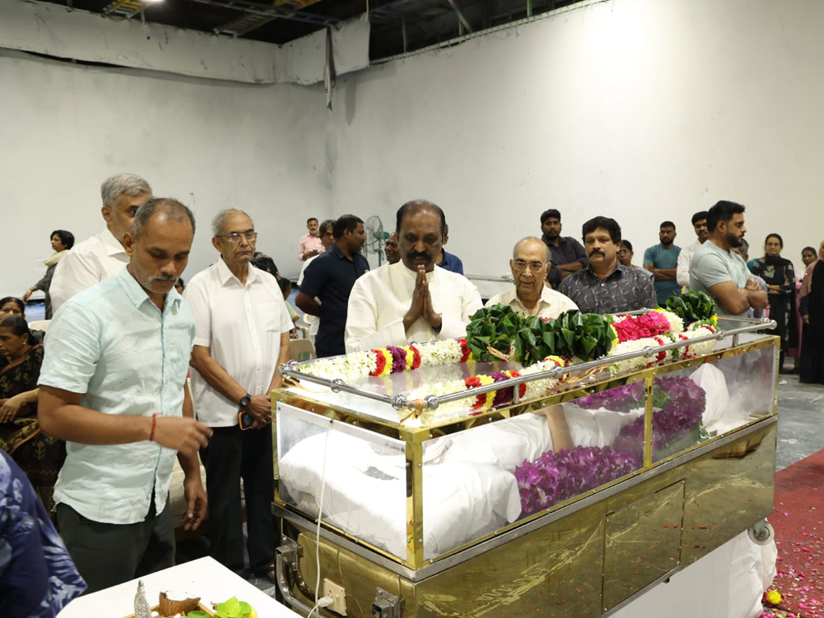 Rajinikanth And Suriya Vishal and more pay homage to AVM Saravanan7