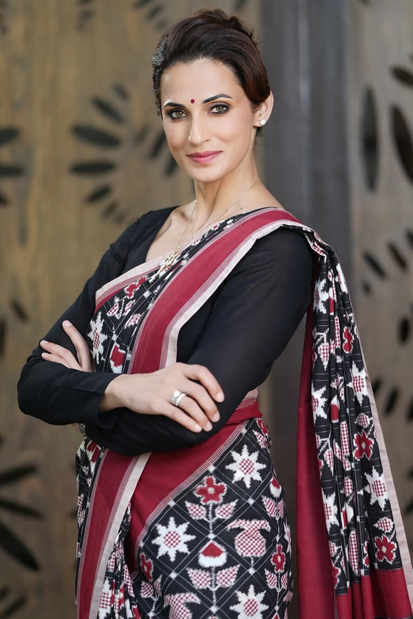 Samanthas friend Shilpa Reddy looks beautiful in A colorful saree Photos11