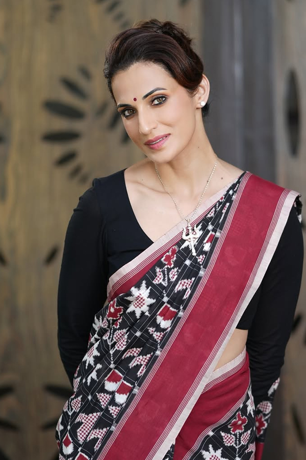 Samanthas friend Shilpa Reddy looks beautiful in A colorful saree Photos13
