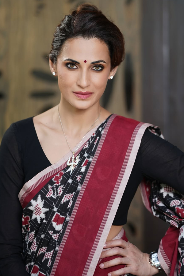 Samanthas friend Shilpa Reddy looks beautiful in A colorful saree Photos17