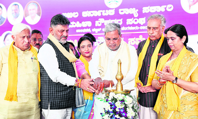 సిద్దు సన్నిహితుల్లో అలజడి1