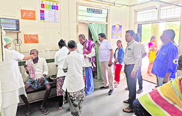 పొగమంచులో వాహనాలు జాగ్రత్తగా నడపాలి1