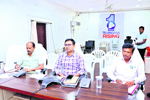 ఎన్నికల సిబ్బందికి పోస్టల్‌ బ్యాలెట్‌1