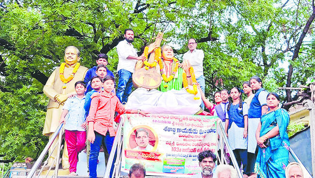ఘంటసాలకు ఘన నివాళులు 1