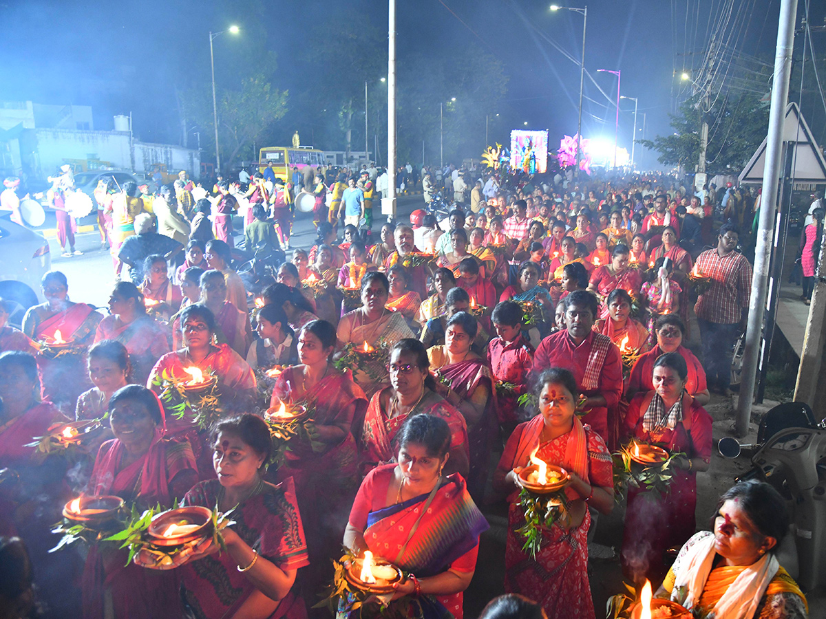 Kalasa Jyothi Utsav Grandly Performed At Vijayawada Indrakeeladri Hill26