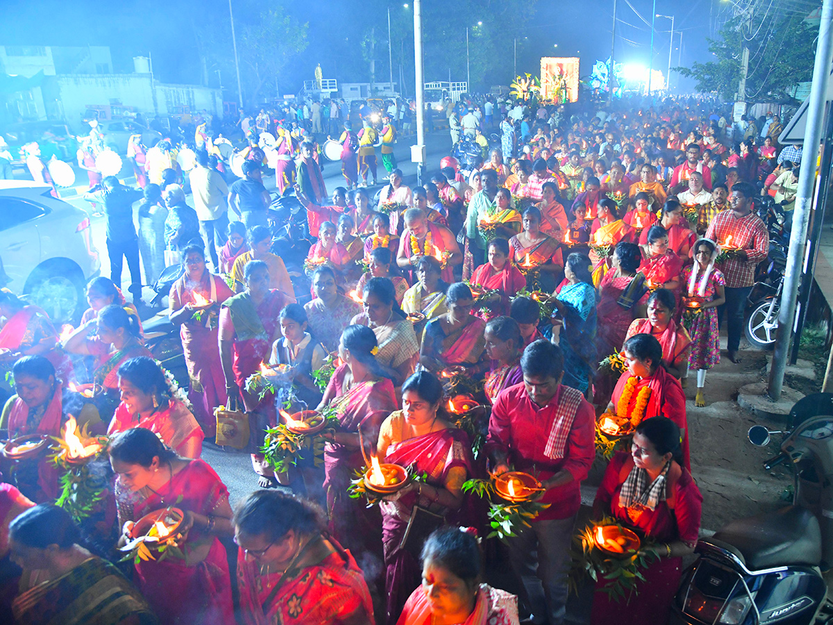 Kalasa Jyothi Utsav Grandly Performed At Vijayawada Indrakeeladri Hill7
