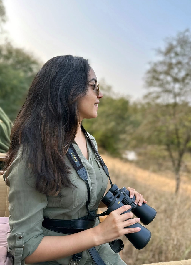 Telugu top actress ritu varma safari trip in Rajasthan (Photos)2