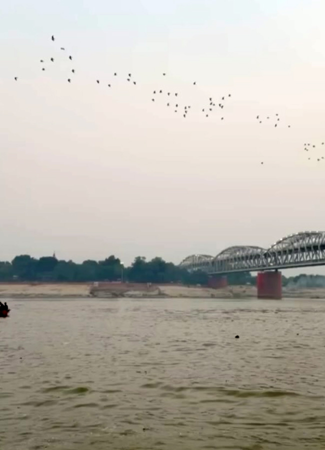 Sara Tendulkar's Varanasi trip (photos)11