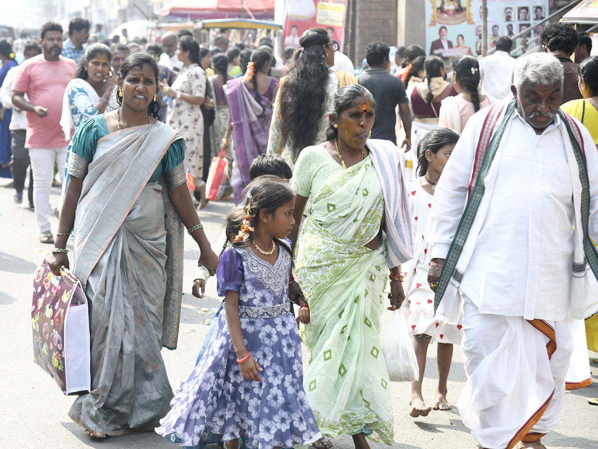 Sri Kanaka Mahalakshmi Ammavari Margasira Masotsavalu In Visakhapatnam16