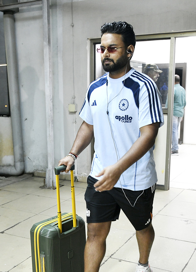 Visakhapatnam ahead of the 3rd ODI cricket match against South Africa6