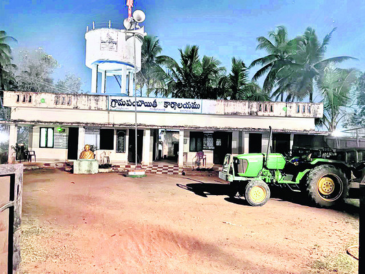 ఘర్షణలకు తావు ఇవ్వొద్దు1