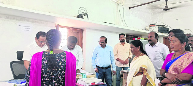 ముగిసిన మూడో విడత 1