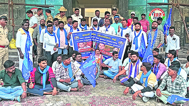 నైతిక విలువలు నశించాయి 1