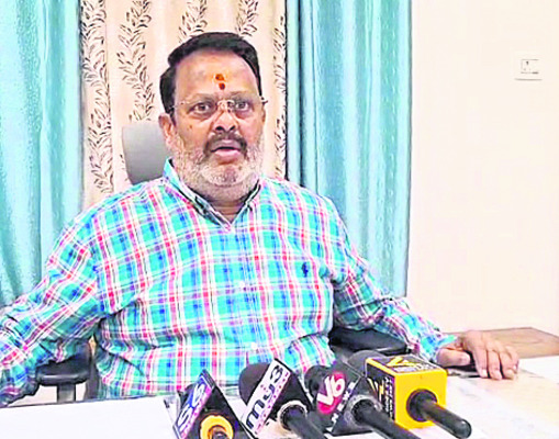 జిల్లాలో 32 ఏసీబీ కేసులు
3