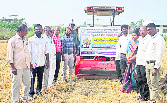 జిల్లాలో 32 ఏసీబీ కేసులు
1