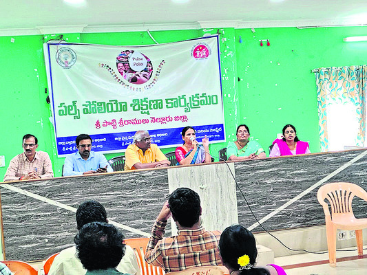 కండలేరు స్పిల్‌వే  నుంచి నీటి విడుదల 1