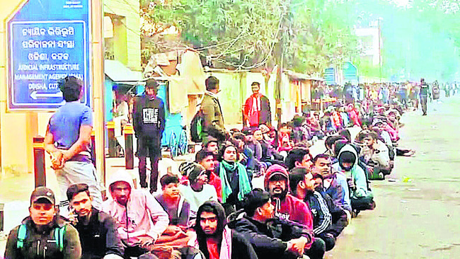 టీ–20 క్రికెట్‌ మ్యాచ్‌కు భారీ పోలీసు బందోబస్తు 2