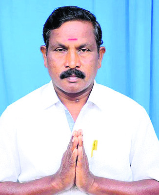 వలస కార్మికుల భద్రతపై   కేంద్రం దృష్టికి తీసుకెళ్లాలి
1