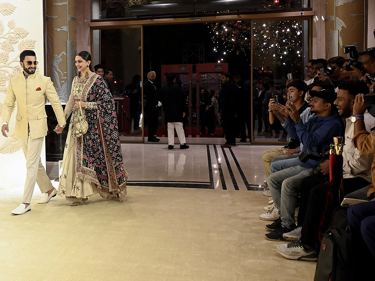 Decembering at Swadesh event in Mumbai12