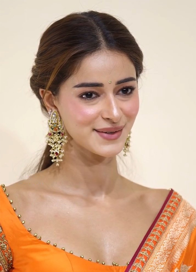 Decembering at Swadesh event in Mumbai16