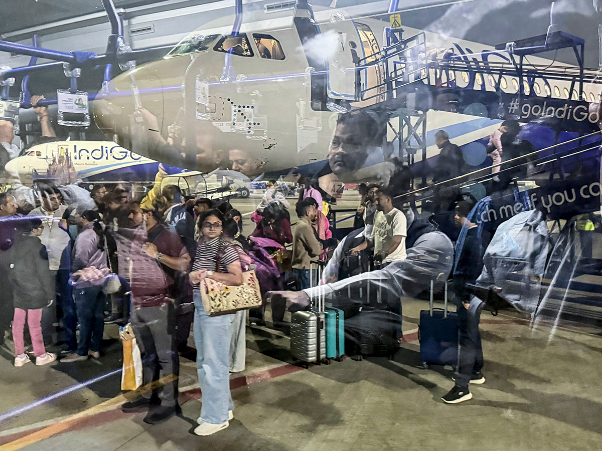 Passengers : Indigo Airlines Flights Were Cancelled HD Photos12