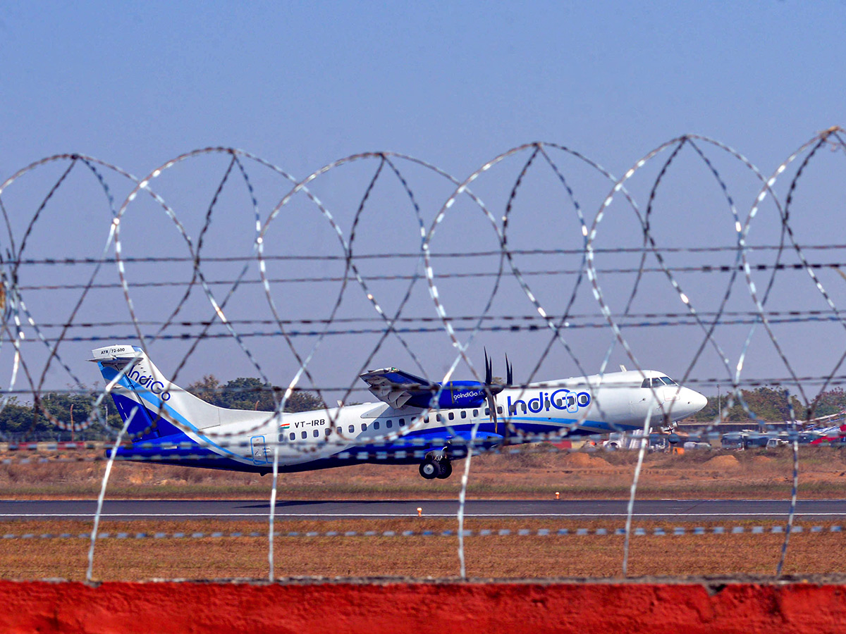Passengers : Indigo Airlines Flights Were Cancelled HD Photos29