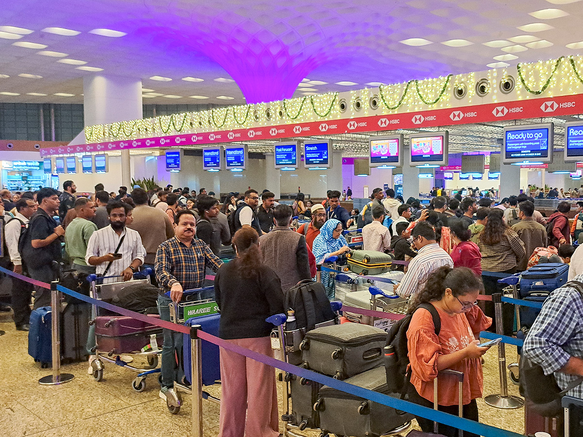 Passengers : Indigo Airlines Flights Were Cancelled HD Photos3