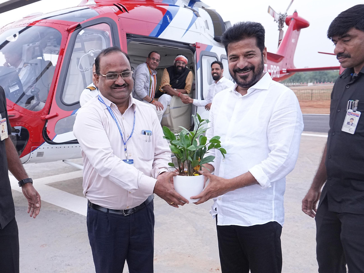 CM Revanth Reddy inquires about arrangements for Telangana Rising Global Summit3