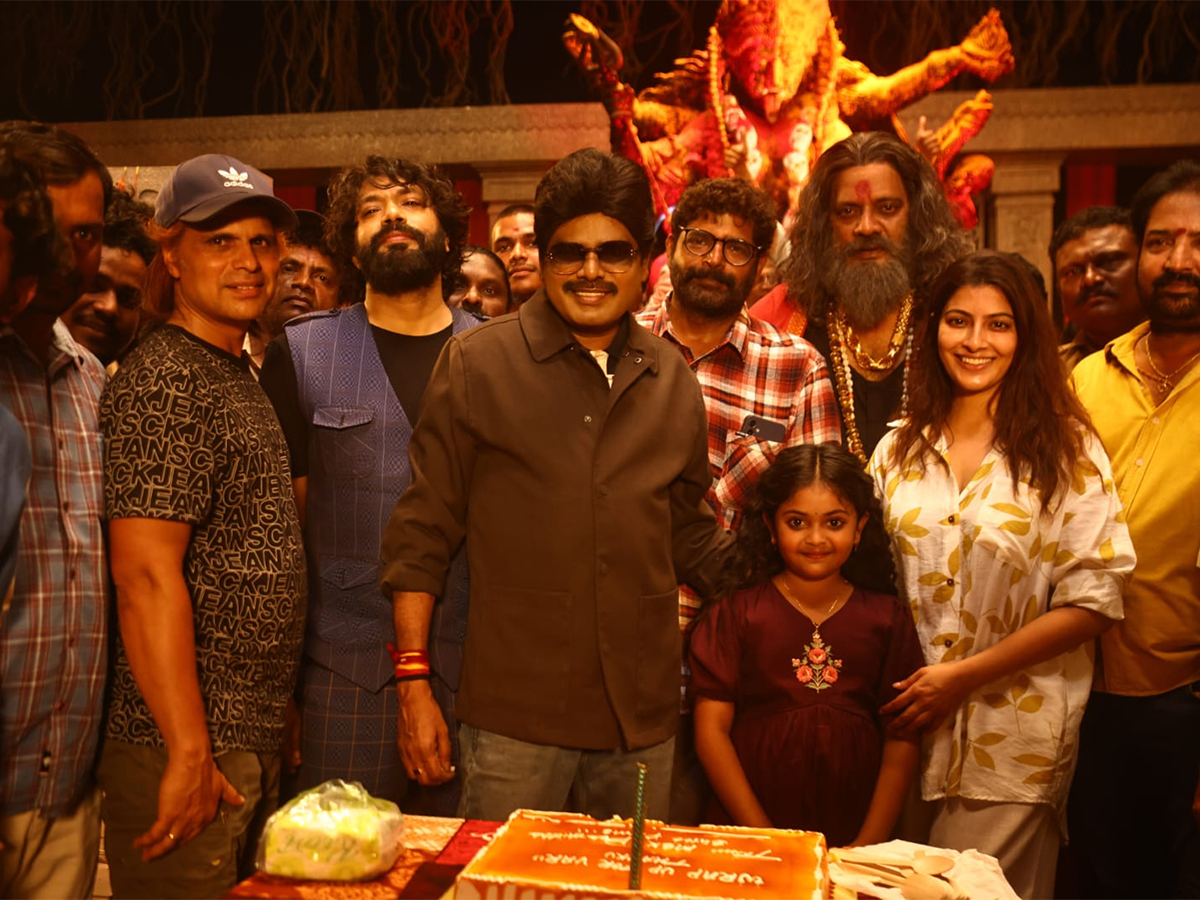 Varalaxmi Sarathkumar Police Complaint Movie Photos3