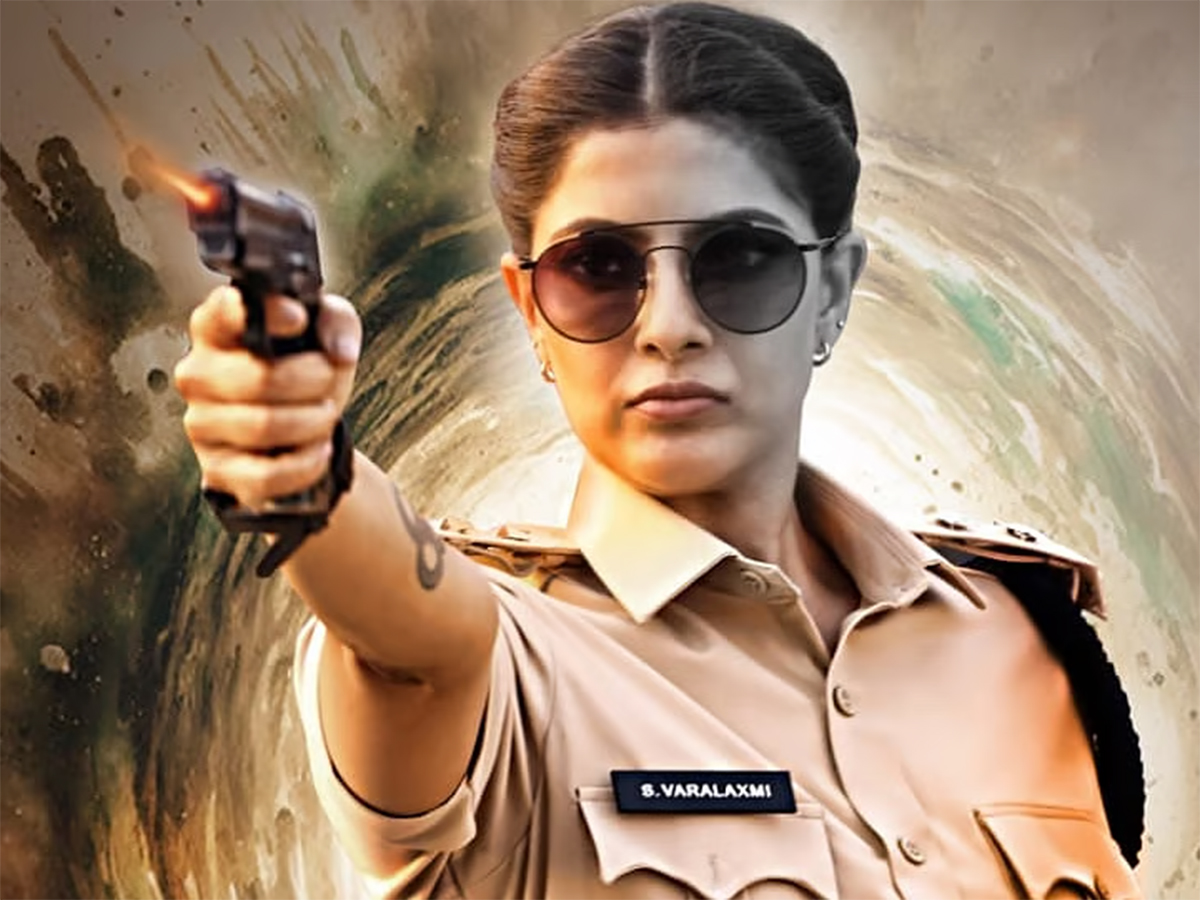 Varalaxmi Sarathkumar Police Complaint Movie Photos5