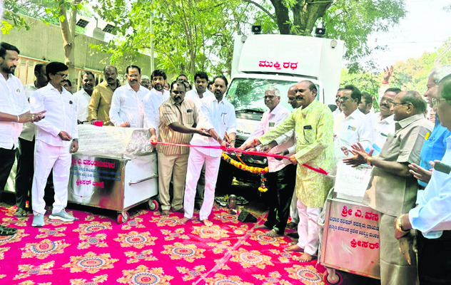 కరాటేలో డేవిడ్‌కు   స్వర్ణ పతకం 3