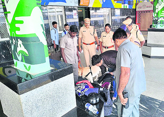 కోర్టు స్థలం పరిశీలన 2