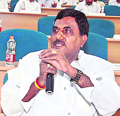 ఎంఎస్‌పీతో కొనుగోలు చేయాలి: ఎమ్మెల్సీ రామసుబ్బారెడ్డి 
1