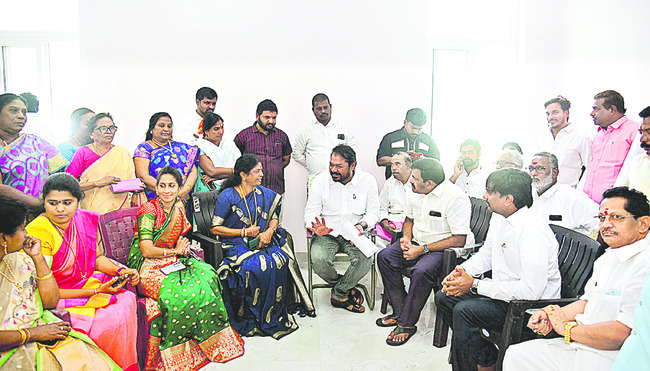 ప్రజా వ్యతిరేకత ప్రస్ఫుటం1