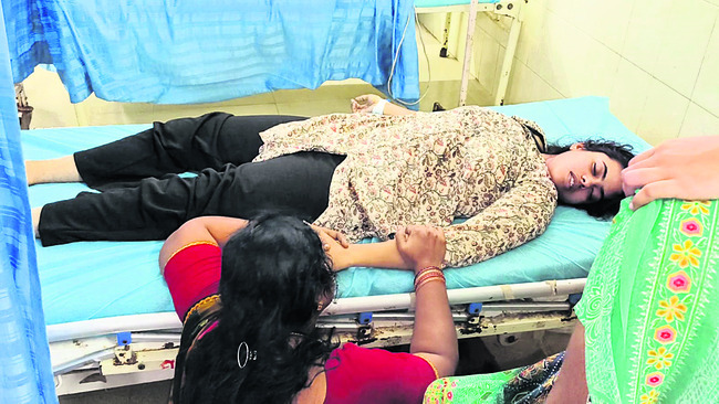 ఇంజినీరింగ్‌ విద్యార్థిని ఆత్మహత్య   1