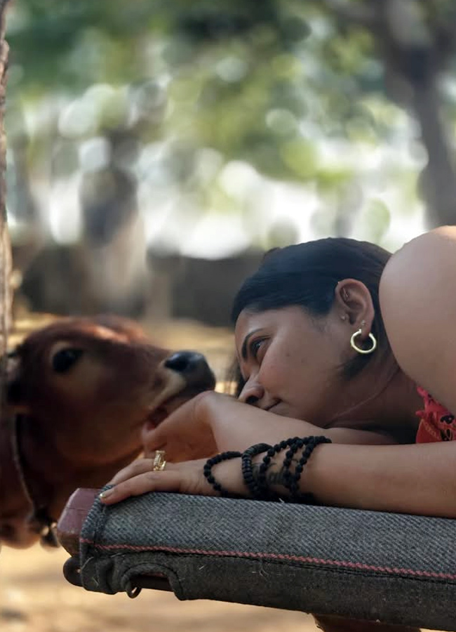 Anasuya Bharadwaj latest images2