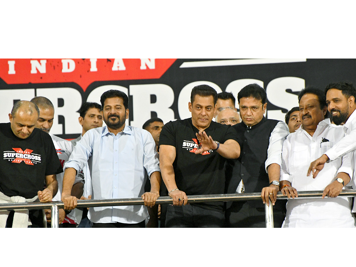 CM Revanth Reddy And star Salman Khan Attended The India Supercross Racing League 2025 Photos2
