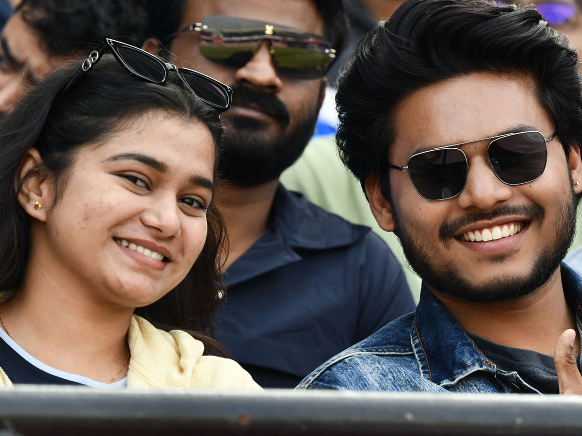 India won the match In Vizag odi series Photos9