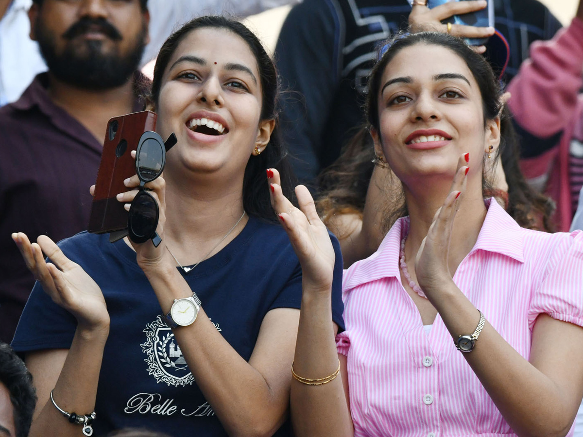 India won the match In Vizag odi series Photos10