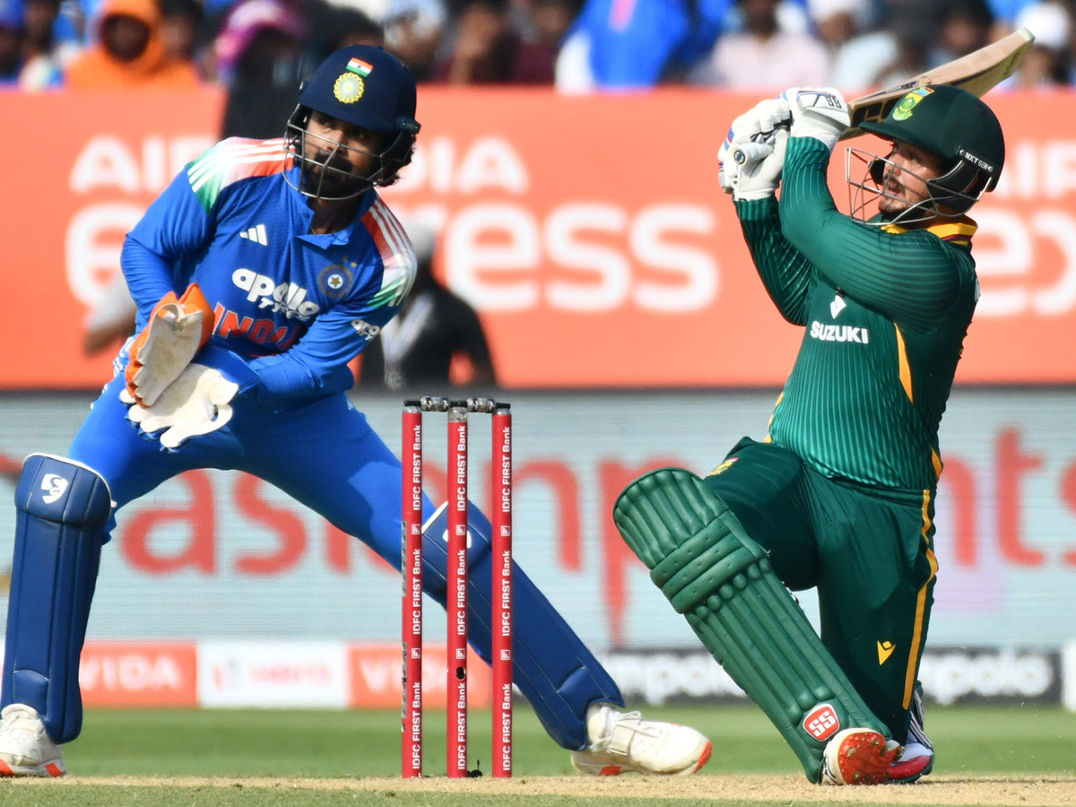 India won the match In Vizag odi series Photos23