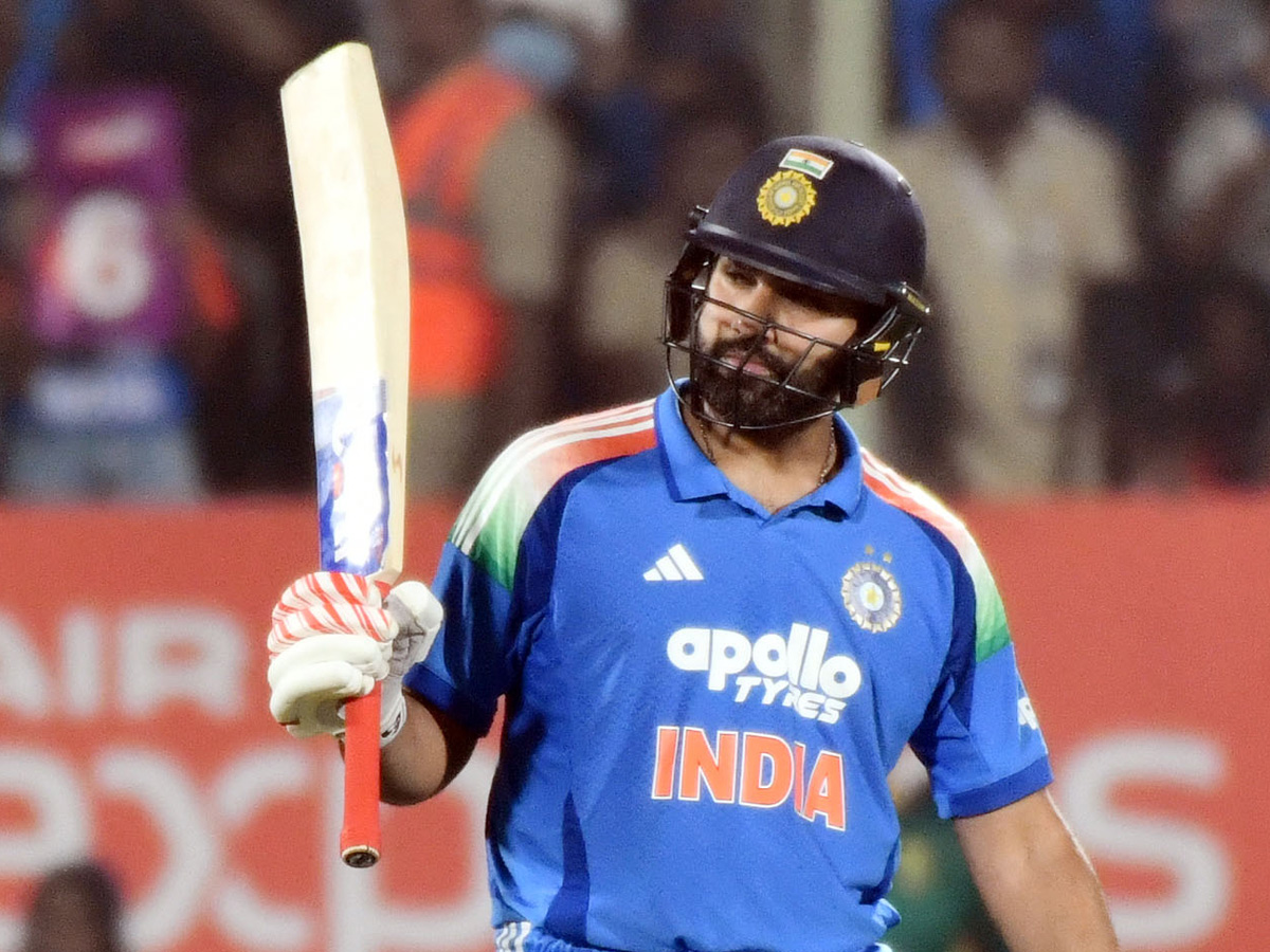 India won the match In Vizag odi series Photos36