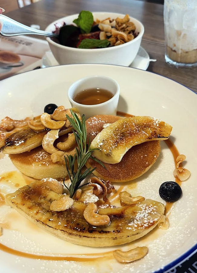 'Rajasab' beauty on Thailand trip (photos)12