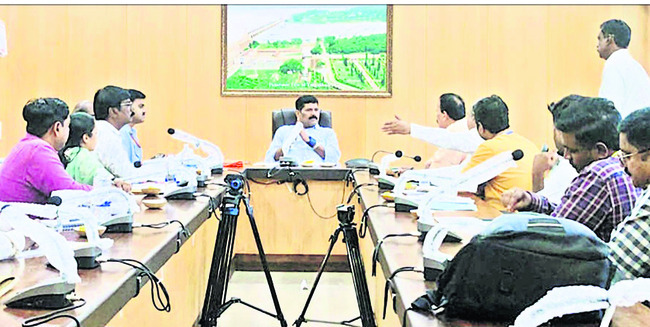 టీబీ డ్యాం పనులు వేగవంతం 
1