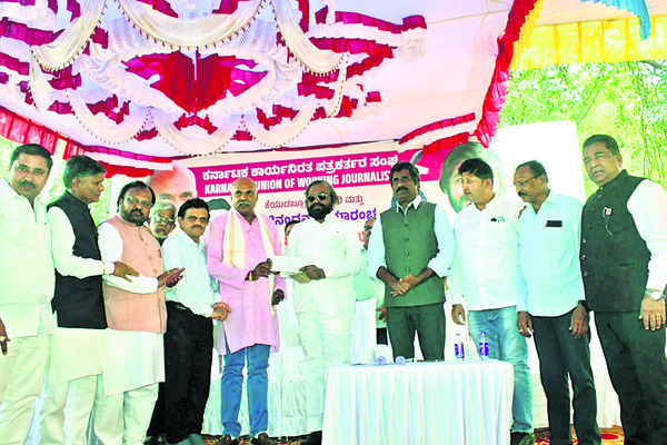 నేరాల నియంత్రణపై ప్రచారం 3