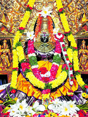 మహాశక్తి దేవతగా  బగళాముఖి 
1